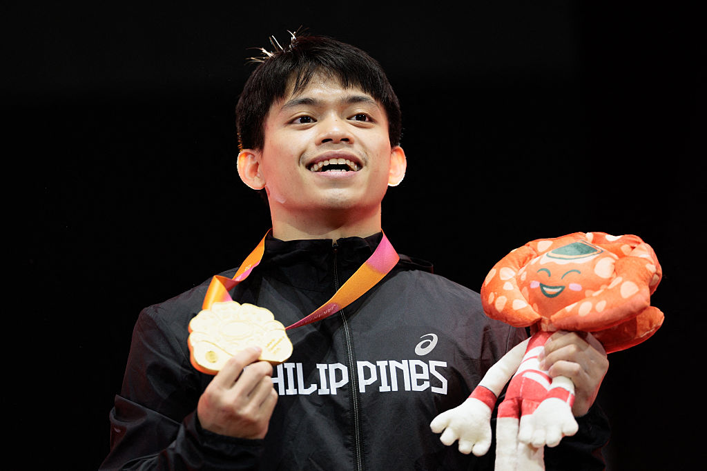 Yulo strikes gold in vault - Alta Sports | Alta Sports