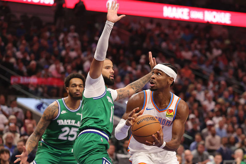 Thunder escapes Mavericks for fourth straight win image