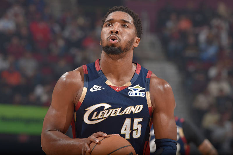 Mitchell drops 46 as Cavs outgun 76ers image