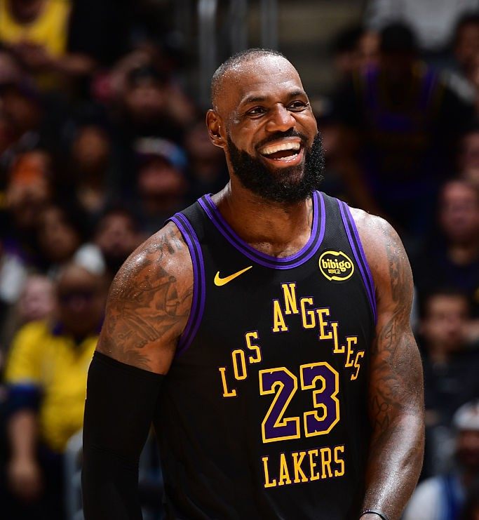 COLUMN: LeBron’s quiet return speaks loudly for the Lakers image