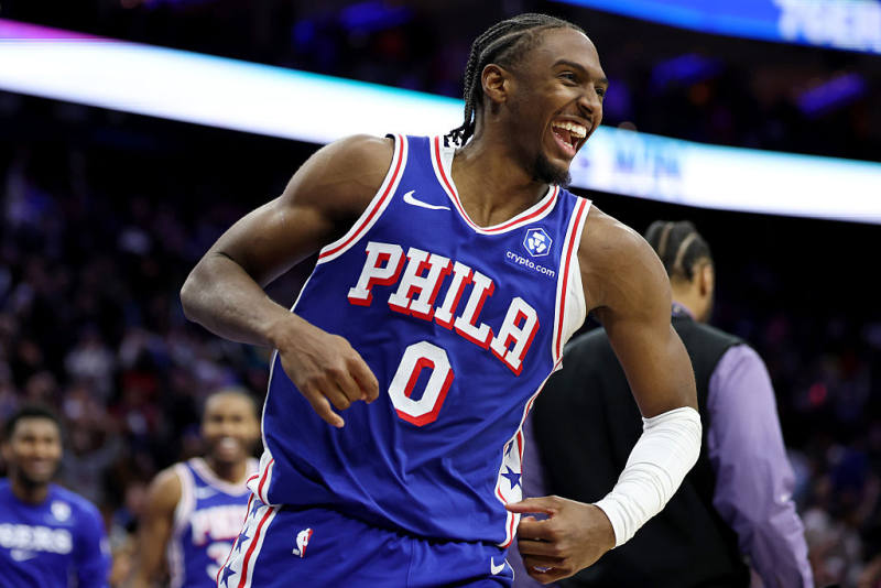 Maxey erupts for 54 as Sixers outlast Bucks in OT image