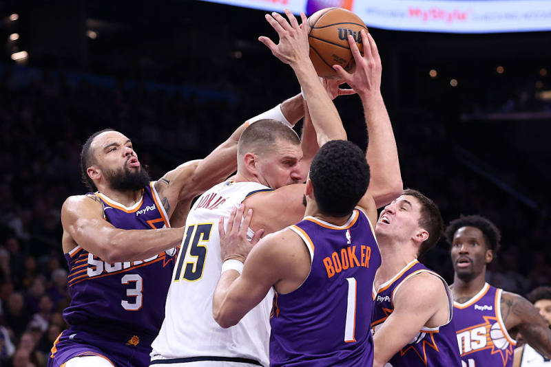 Nuggets torch Suns behind 22 threes image