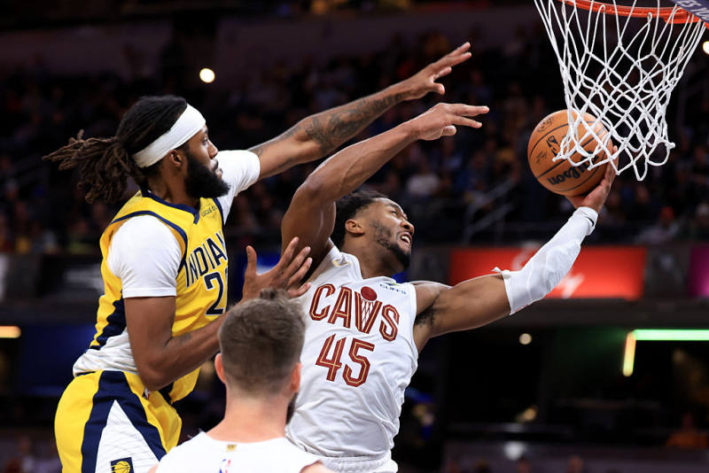 Cavs ride Mitchell's 43 to victory over Pacers image