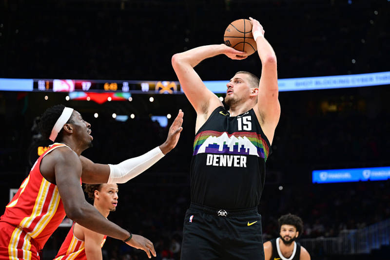 Nuggets storm back from 23 down, edge Hawks in thriller image