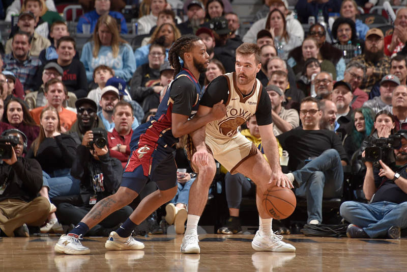 Undermanned Warriors secure upset win over Cavs image