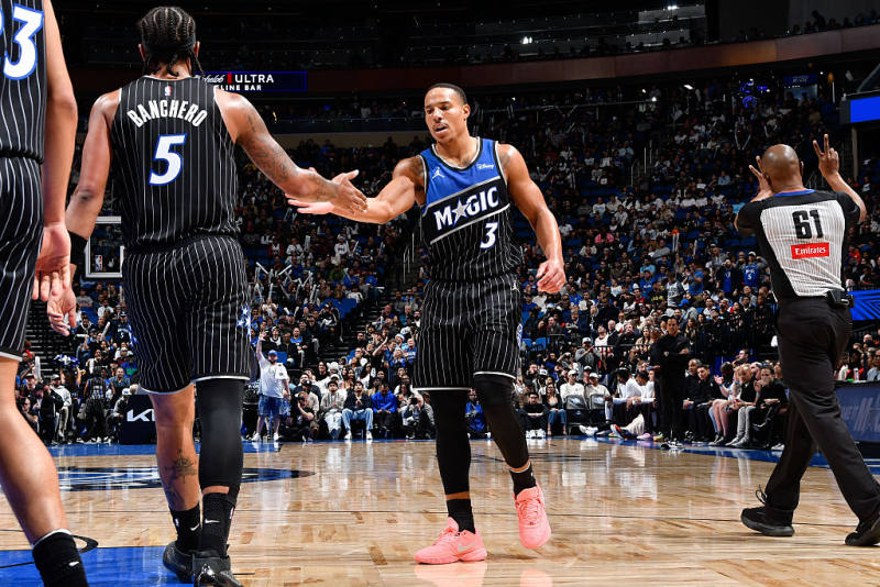 Magic surge past Heat to clinch first spot in NBA Cup semifinals image