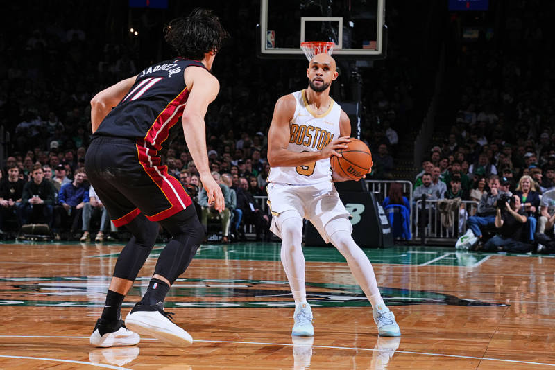 Celtics snap losing Streak with win over shorthanded Heat image