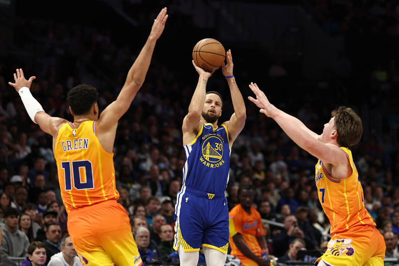Warriors take down Hornets image