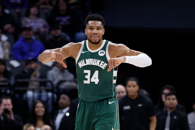 Giannis insists he would 'never' ask for a trade image