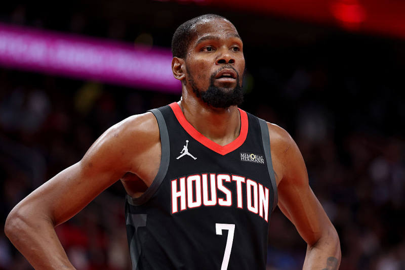 Durant erupts for 39 as Rockets hold off Timberwolves image