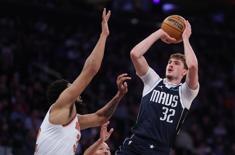 Mavericks blow out Knicks in MLK Day matchup image