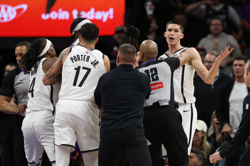 Suns edge Nets 106-102 after late scuffle image