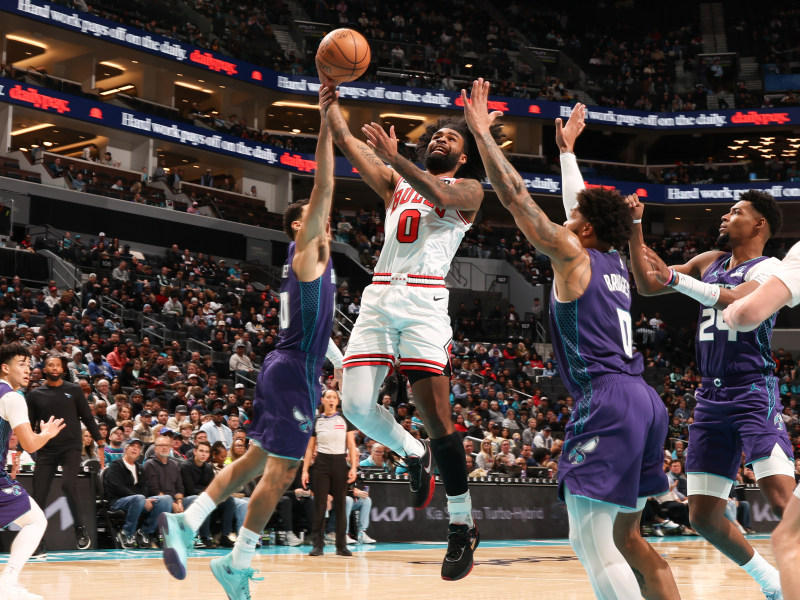 Hornets acquire Coby White in trade with Bulls image