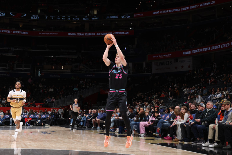 Jakucionis drills six perfect 3s as Heat beat Wizards image