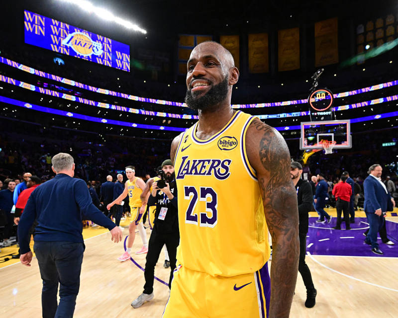LeBron returns for record 21st All-Star Game image