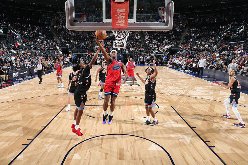 VJ Edgecombe wins 2026 Rising Stars MVP  image