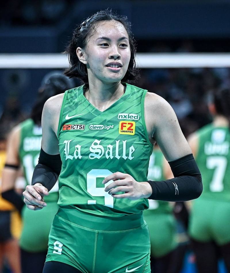 Rookie Nunag makes heads turn image
