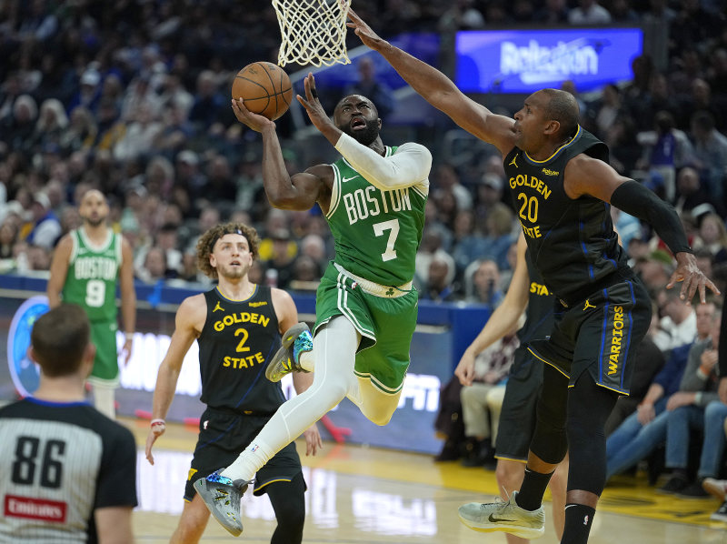 Jaylen Brown’s triple-double powers Celtics in win over Warriors image