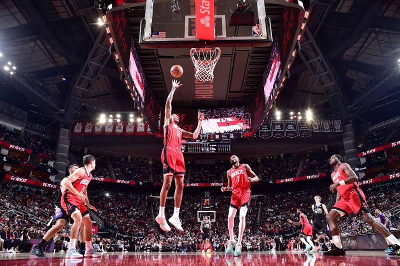 Smith Jr. scores 31 as Rockets trounce Jazz image