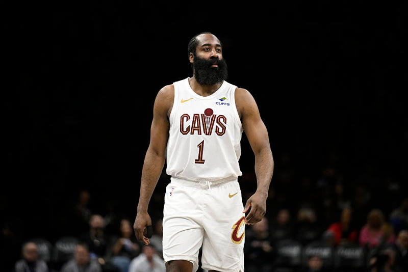 Harden moves to 3rd all-time in free throws made image