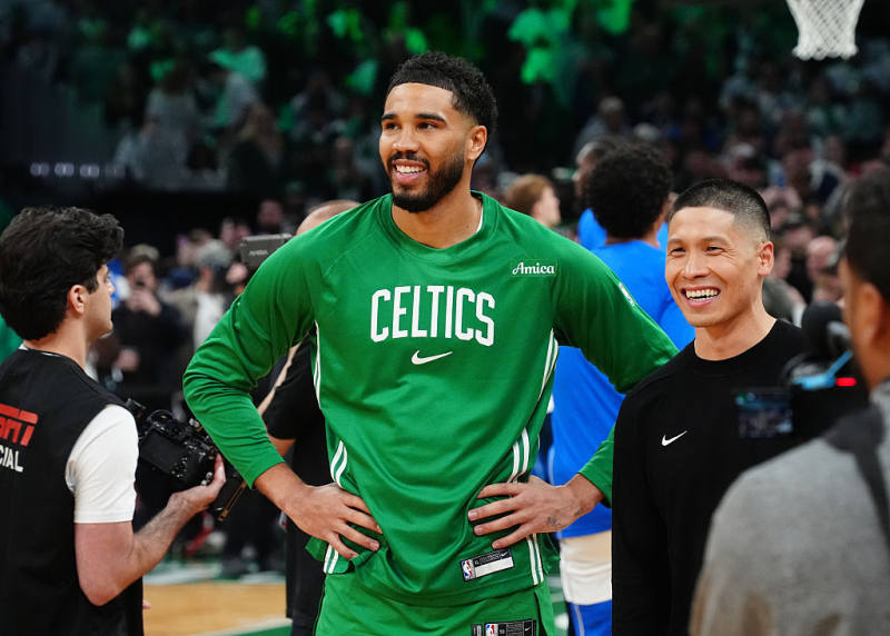 Jayson Tatum makes winning return as Celtics roll past Mavs image