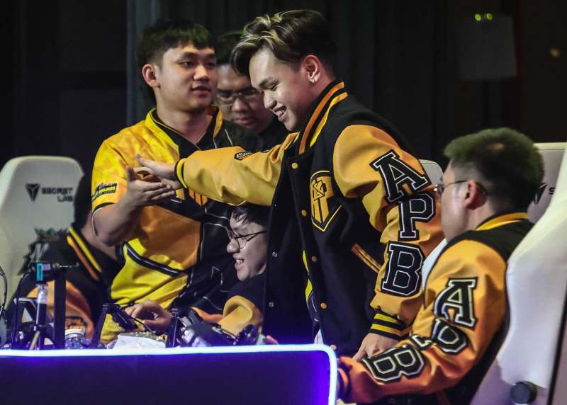 Flap, Kyle aim to forge own identities  image