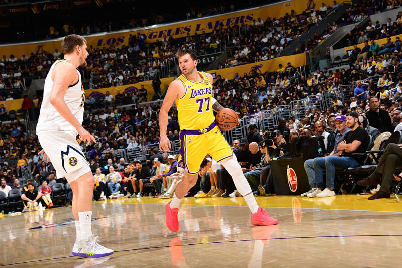 Doncic and Reaves’ heroics stun Nuggets as Lakers extend win streak to 5 image