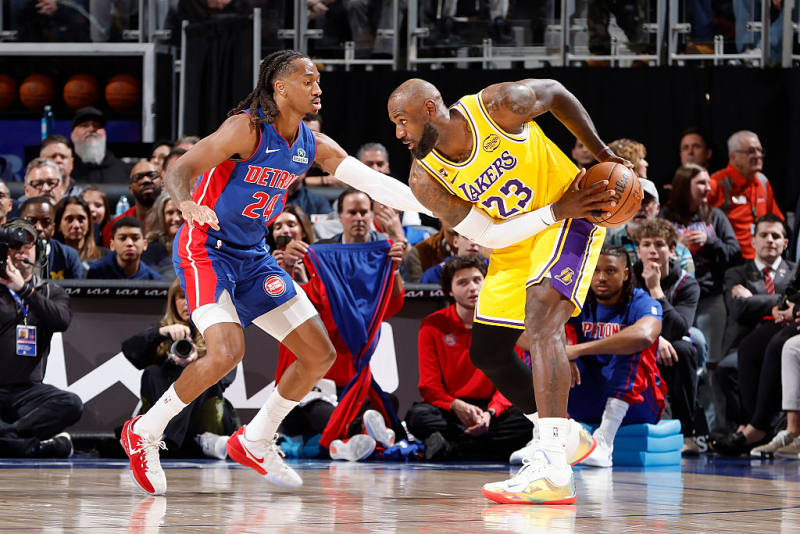 Pistons snap Lakers’ nine-game streak behind Jenkins image
