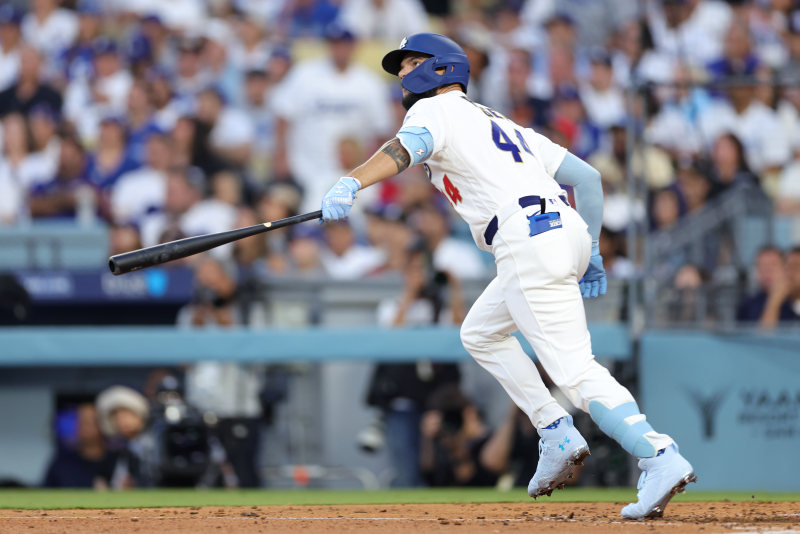 Pages and Smith's homers power Dodgers in Opening Day win vs D-backs image