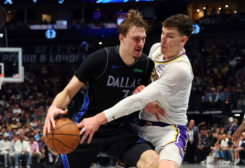 Flagg scores 45 as Mavs hand injury-plagued Lakers second straight loss image