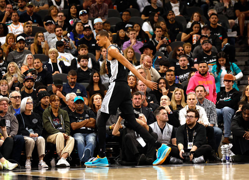 Victor Wembanyama, Stephon Castle out vs Blazers image