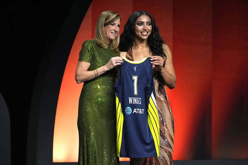 Dallas Wings select UConn guard Azzi Fudd No. 1 in 2026 WNBA Draft image