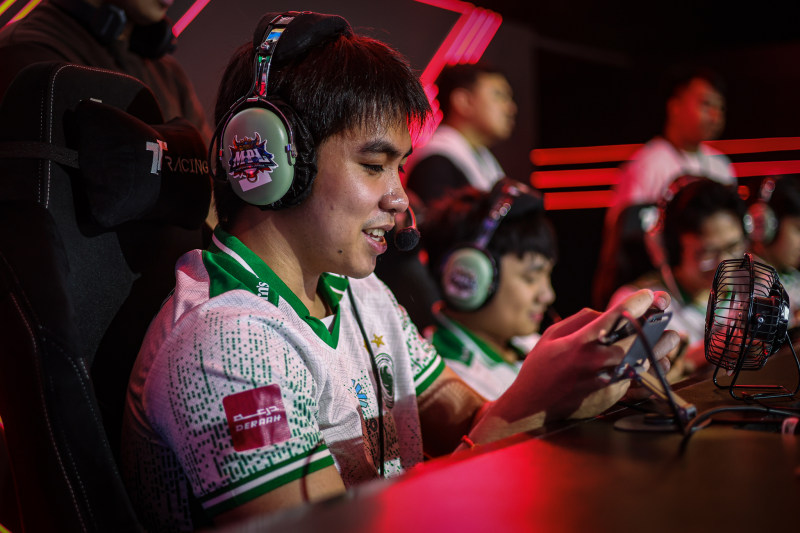 Team Falcons keeps soaring image