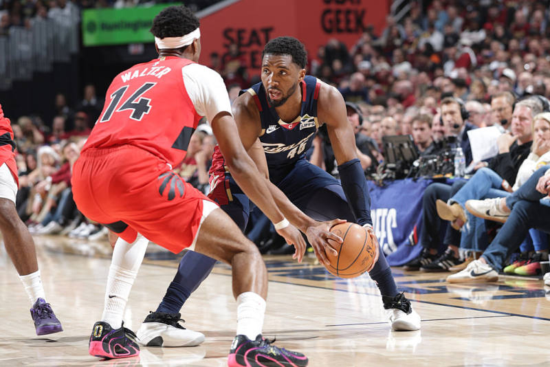 Cavaliers take control, beat Raptors to grab 2-0 series lead  image