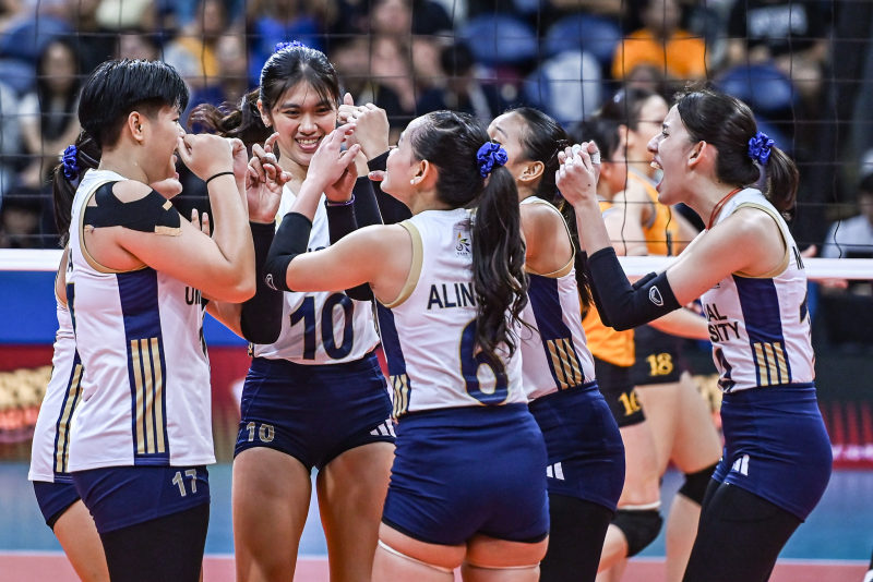 Lady Bulldogs claim stepladder semis No. 2 seed image