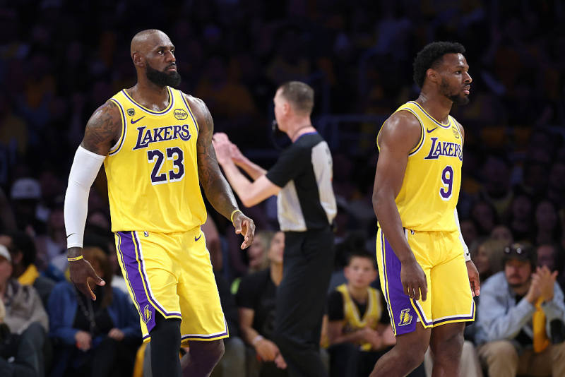 AT THE HALF: Lakers lead Rockets 63-52 in Game 3 as LeBron and Bronny steal show image