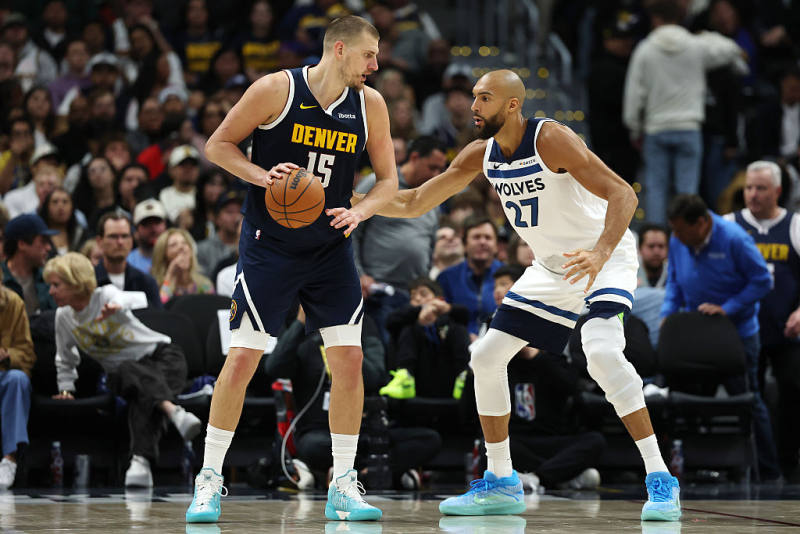 Nuggets stay alive as Jokic's triple-double powers Game 5 win vs Wolves image