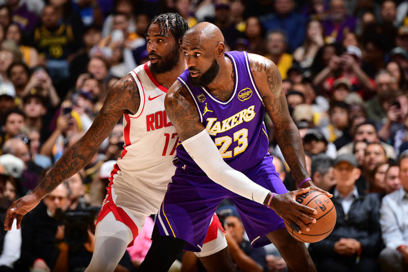 Rockets spoil Reaves' Game 5 return to extend series vs Lakers image