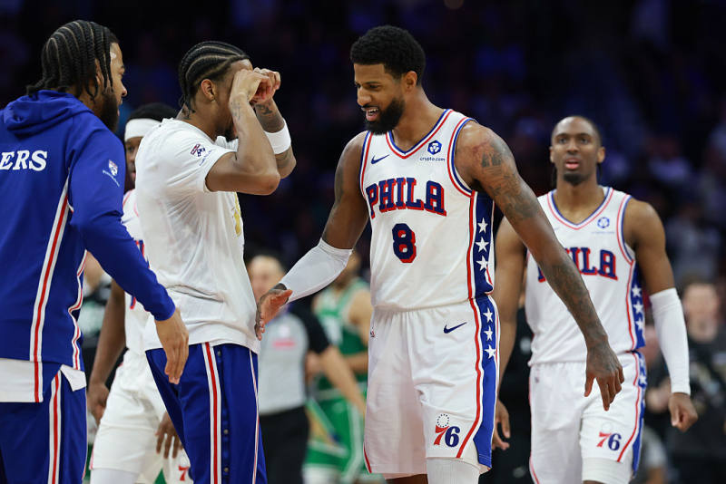 Philly rises under pressure, rolls Celtics to set up Game 7 image