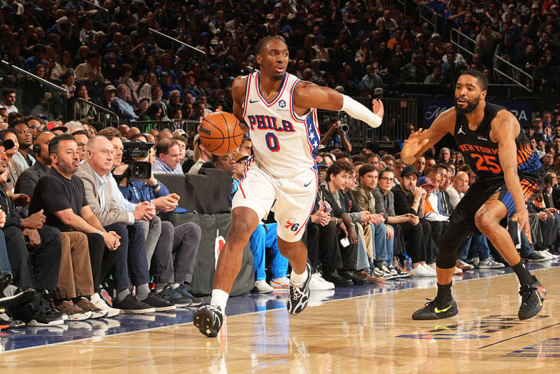 AT THE HALF: Sixers lead Knicks 62-61 in Game 2 as injured Embiid sits out image