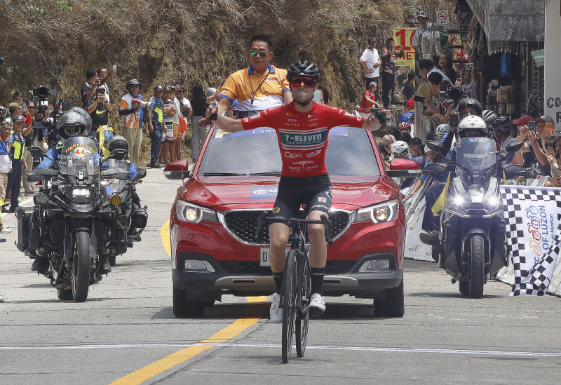 Frenchman climbs on top of Tour Stage 10 image