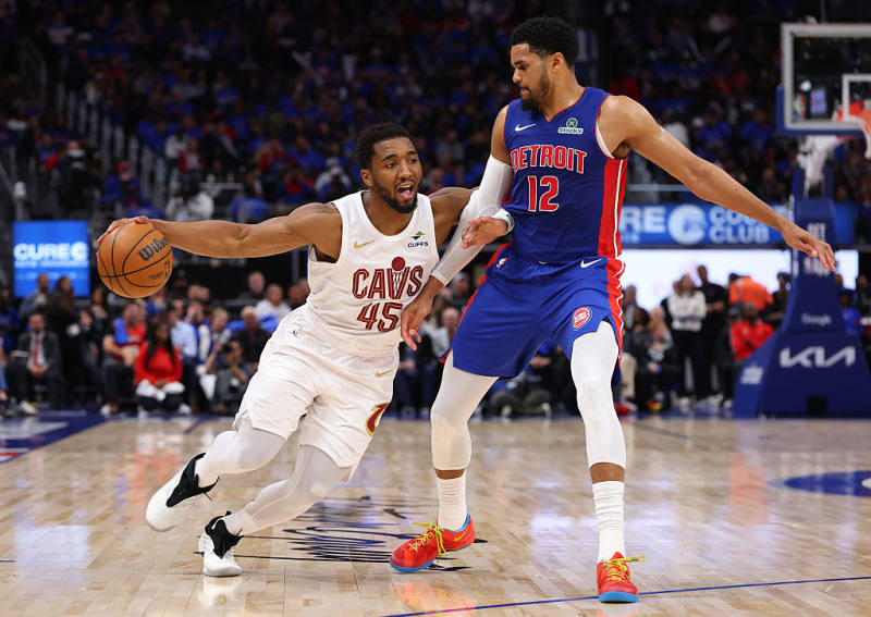 Cavaliers outlast Pistons in OT to take 3-2 series lead image