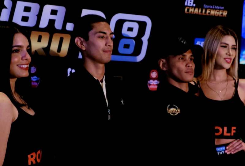 Mama faces ex-world champ in Mexico
 image
