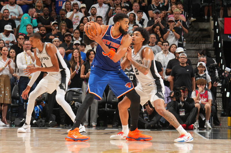 Karl-Anthony Towns credits Knicks’ experience after taking 2-0 lead vs. Spurs image