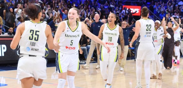 Wings Complete Miraculous Comeback, Beat Sky 93-92 image