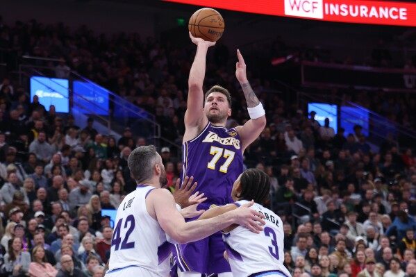 LeBron James cites ‘Luka magic’ as Doncic has 45-point triple-double image