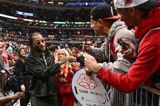 Rose enters rare air as he joins Jordan, Pippen, Sloan and Love as only Bulls with retired numbers image