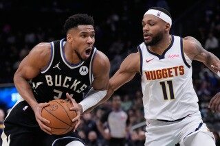 Bucks have no timeline for Giannis’ return image