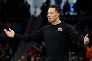 Snowstorm grounds Spurs, forces a later start for San Antonio’s home game Sunday against Magic image