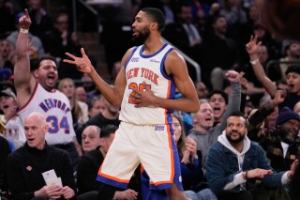 Knicks snap the Spurs’ 11-game winning streak with a 114-89 victory image